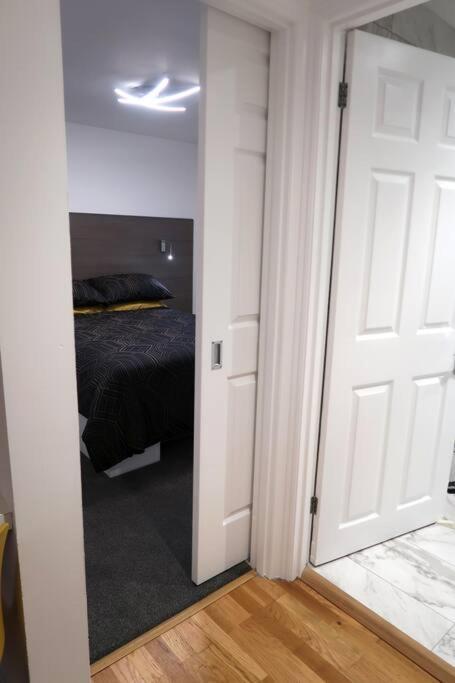 ***Spotless, Bright 1 Double Bed Apartment*** Bath Bagian luar foto